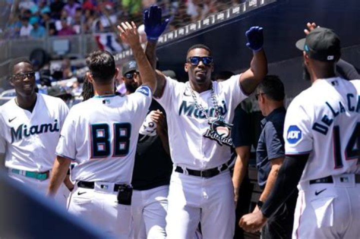 	Dave Hyde: Stop the clock! Marlins beat Twins and time as baseball finds answer to endless problem	