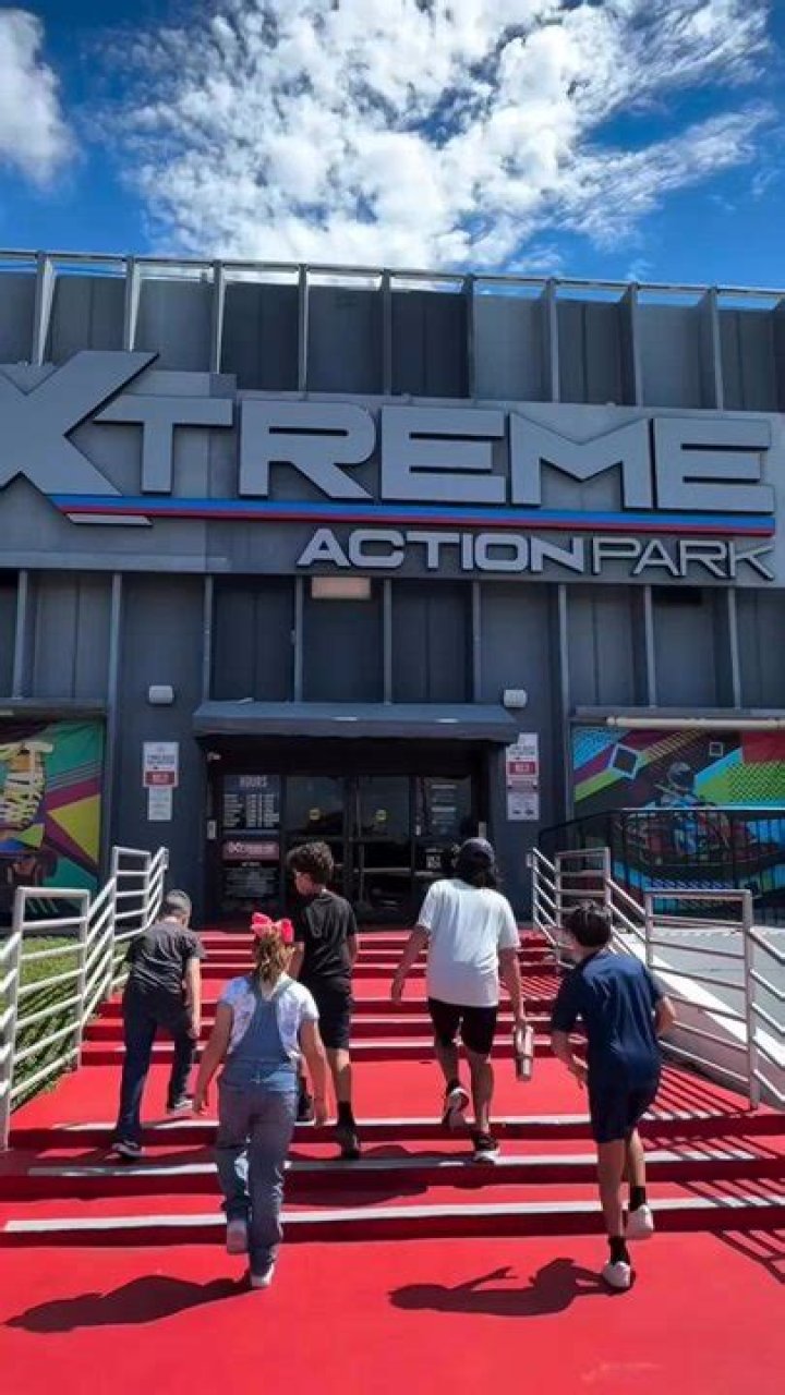 	‘Dead fly in Southern Comfort’: Inspectors shut Xtreme Action Park, a Las Olas restaurant and six more spots	