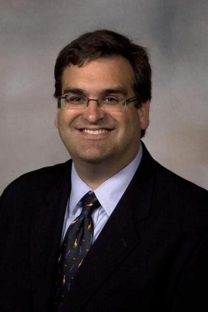 Defense presses state witness Dr. Benton | Free News