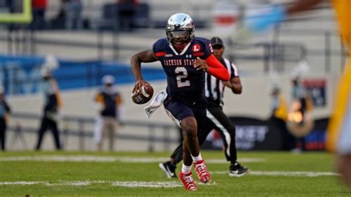 DEION SANDERS’ SON, SHEDEUR, IS STILL WEIGHING HIS COLLEGE OPTIONS