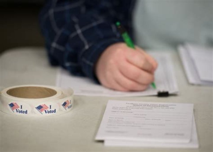 	Delray Beach man accused of using social media accounts to intimidate voters during 2016 election	