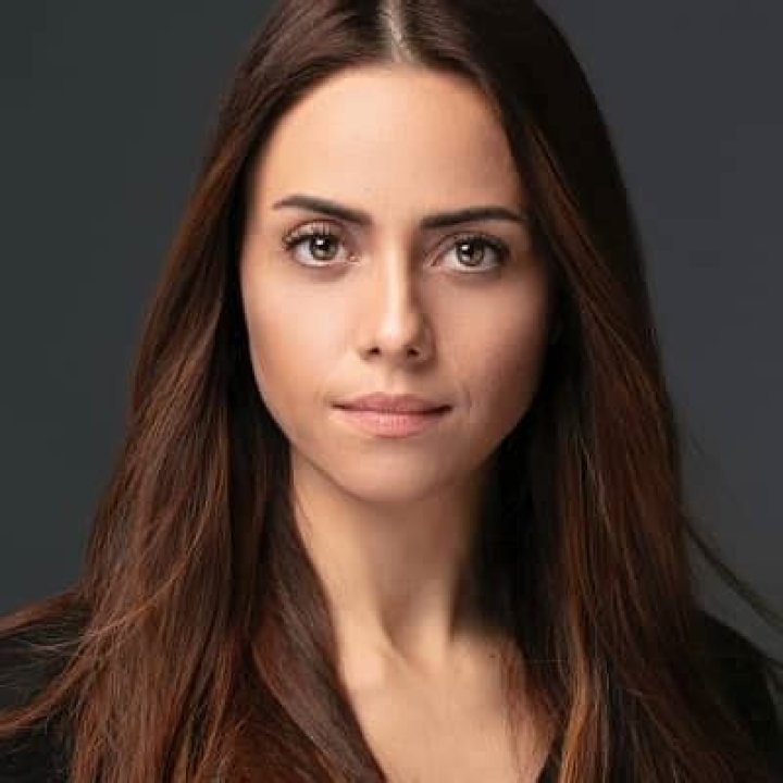 Deniz Barut: Wiki, Bio, Age, Height, Family, Movies, Husband, Net Worth
