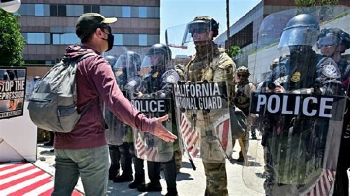	Deputies and officers tackle anti-protest training in Sunrise	
