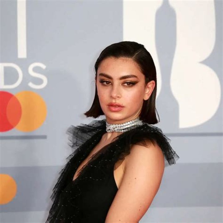 Discovering Charli XCX's Weight Journey And Health Insights