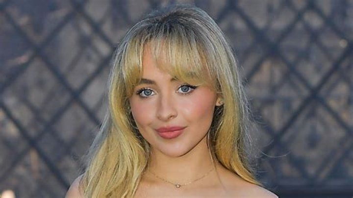 Discovering The Age Of Sabrina Carpenter: Unveiling Her Journey