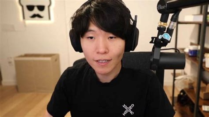 Disguised Toast breaks down Rust Twitch Rivals drama: 