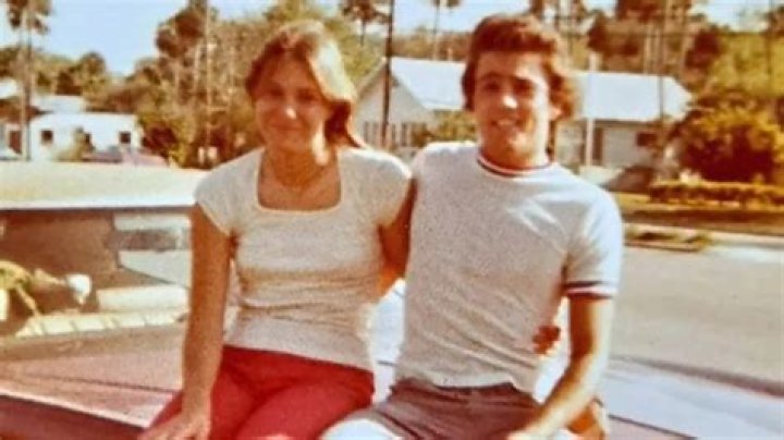 DNA strands are key in solving cold case investigations through genetic genealogy