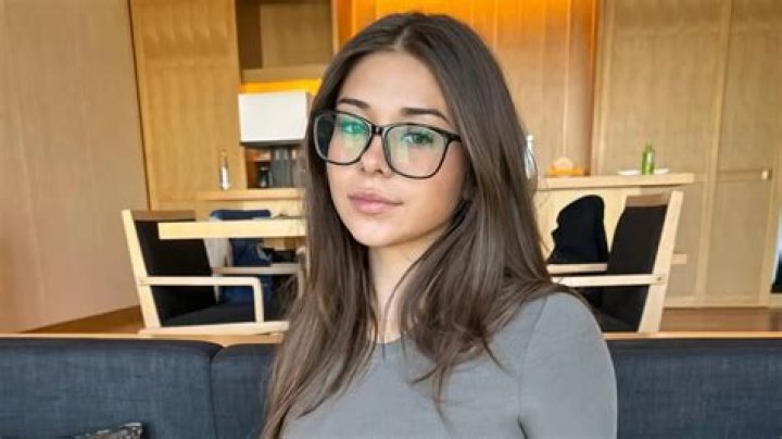 Does Sophie Rain Do OF? Exploring Her Journey And Impact