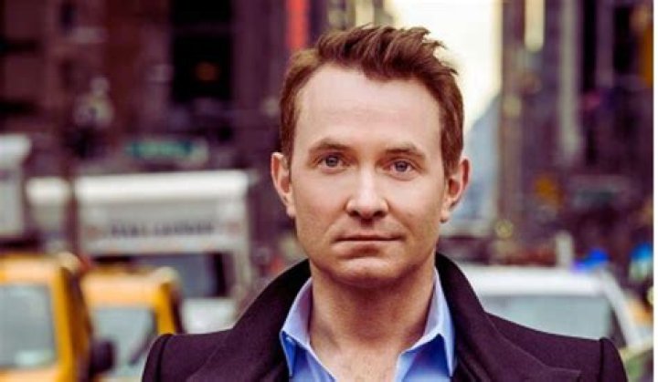 Douglas Murray's Wife: Unveiling The Woman Behind The Man