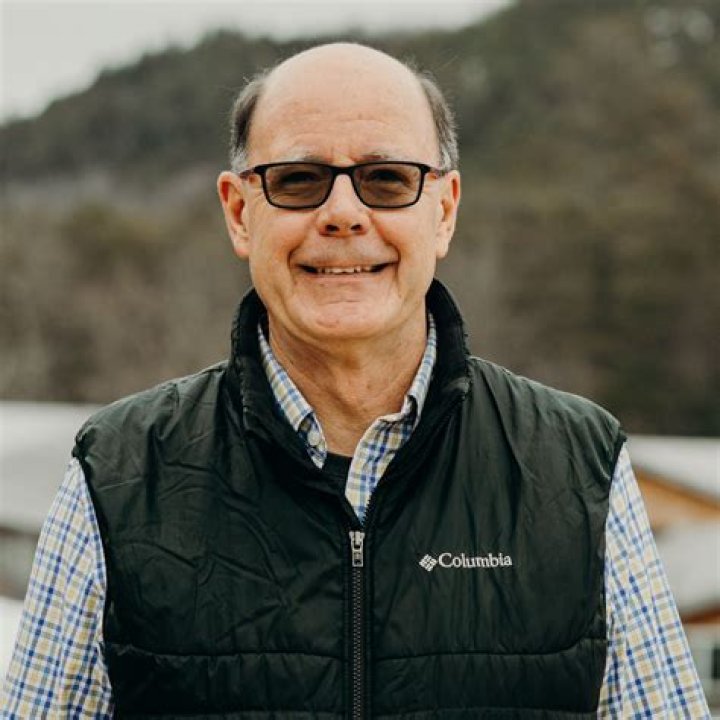 Dr John Barnett Net Worth | Age, Height, Weight, Dating And More