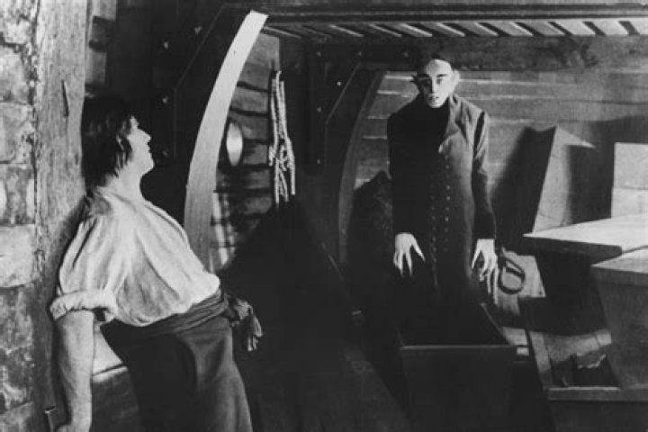 Dracula Daily is Tumblr’s hottest new book club