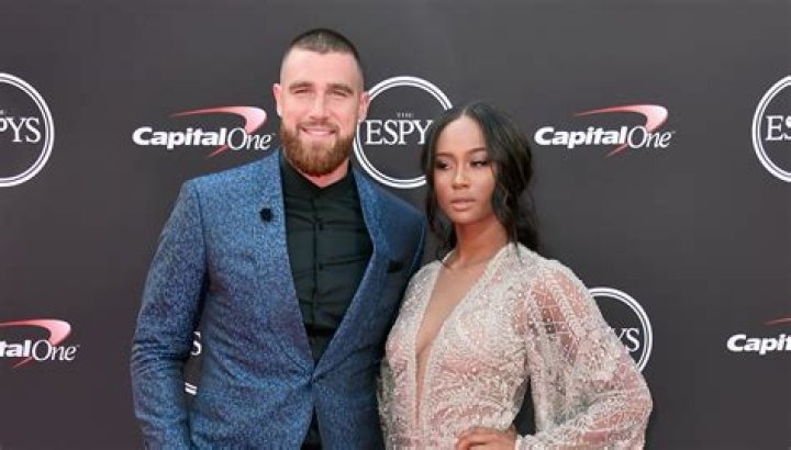 Drake's Romantic Journey: A Look At His Girlfriends