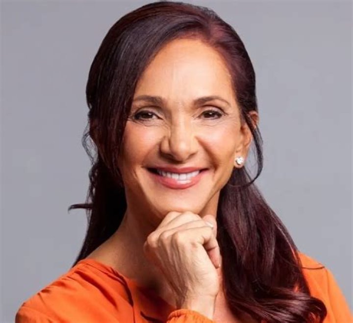 Ellen Latham Net Worth | Bio, Family, Address, Career