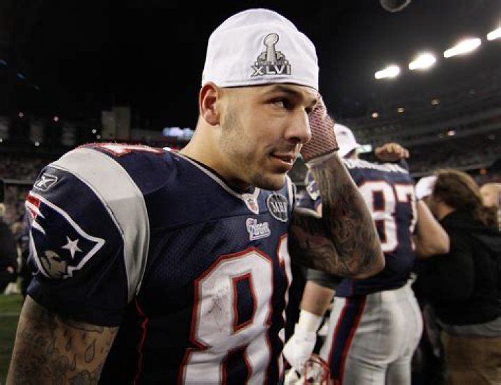 	Ex-UF, NFL player Aaron Hernandez dead; found hanging in prison cell	
