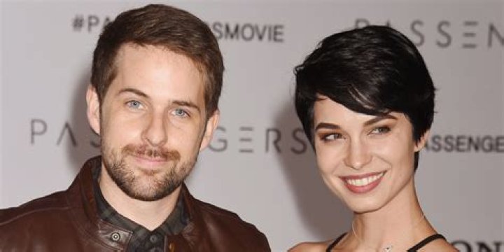 Exploring Ian Hecox's Marital Status: Is He Married?