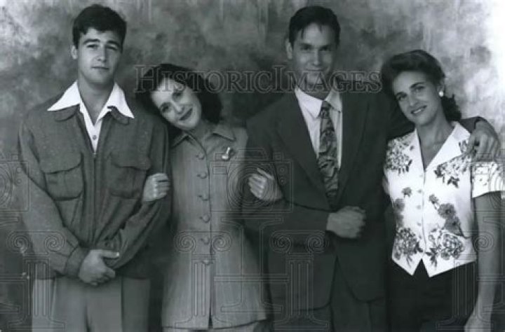 Exploring The Life And Love Of Jessica Steen: Who Is Her Husband?