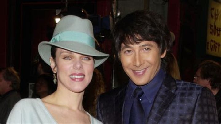 Exploring The Love Life Of Paul Reubens: A Dive Into Dating