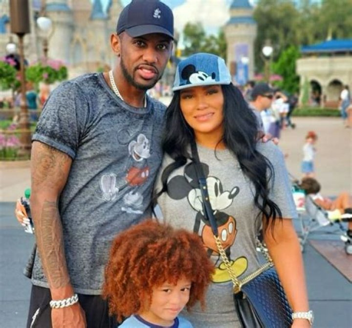 FABOLOUS AND EMILY B TAKE THEIR SON TO DISNEY WORLD
