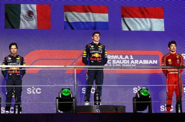 Fans react to 2-year anniversary of Max Verstappen's failed qualifying lap at 2021 F1 Saudi Arabian GP