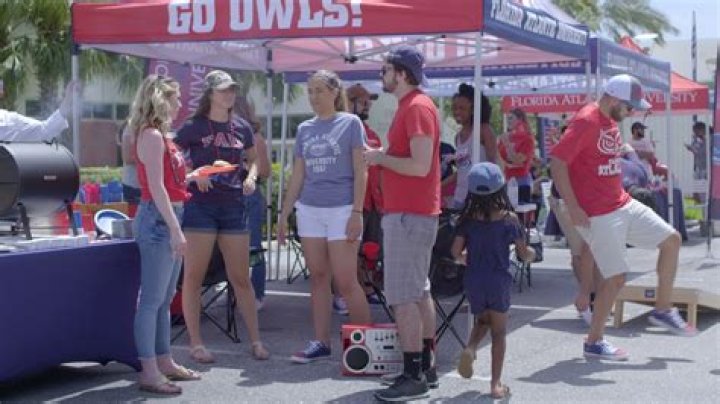 	FAU gear a hot seller on campus	