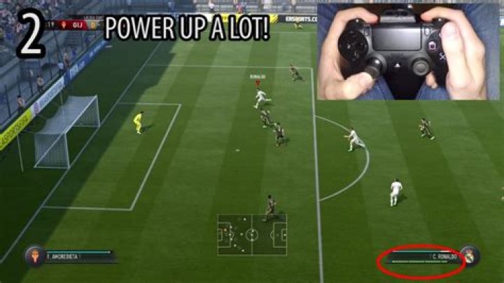 FIFA 17: How to do a Driven Shot and Score