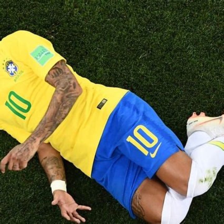 Fifa World Cup: Neymar does the ‘Neymar Challenge’ as PSG star sees funny side in Fox Sports auction interview