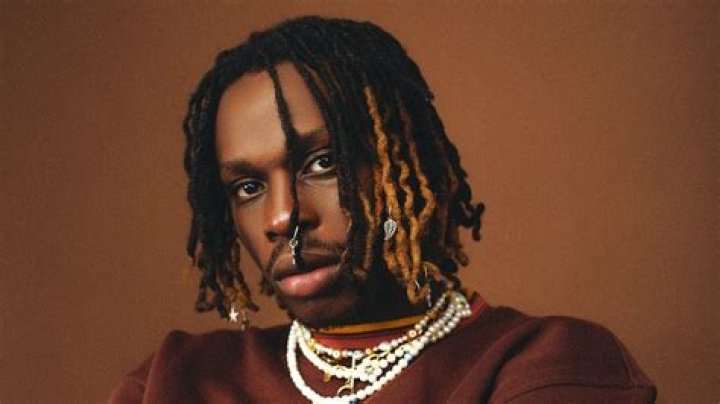 Fireboy DML (singer) Bio, Age, Height, Girlfriend, Net worth, Songs and Albums