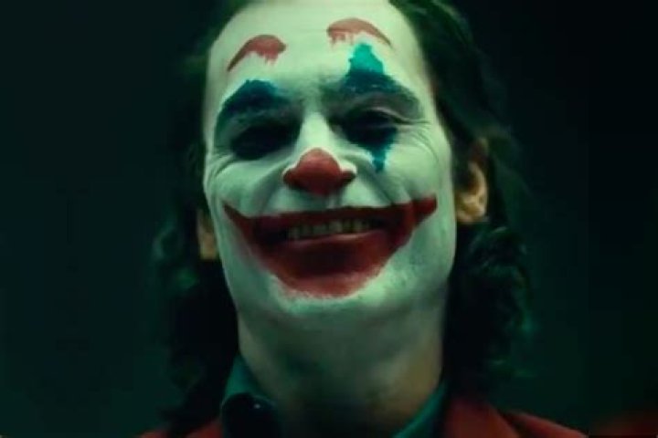 First look at Joaquin Phoenix’s Joker costume revealed