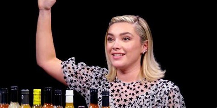 Florence Pugh Explains Yelena's Iconic 'Hawkeye' Entrance on 'Hot Ones'