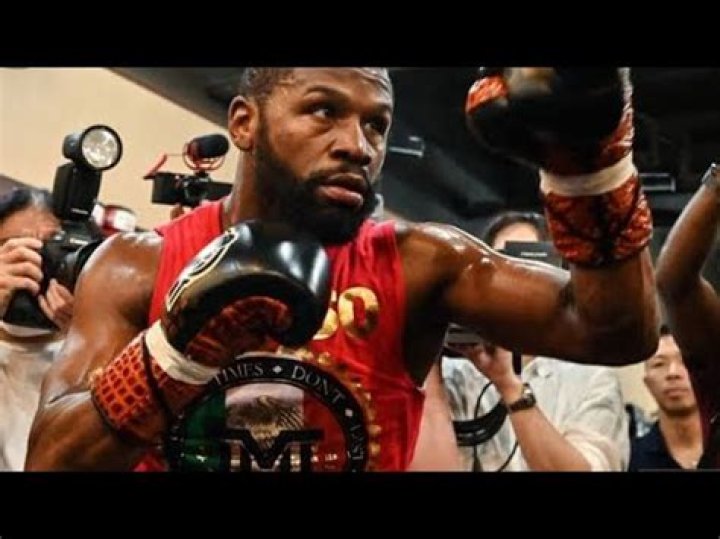 Floyd Mayweather gets disrespected in Japan