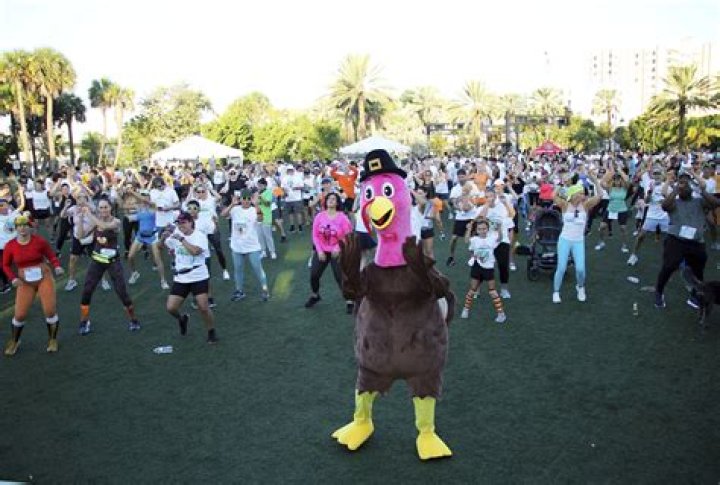 	Fort Lauderdale Turkey Trot 5K brings out record crowd	