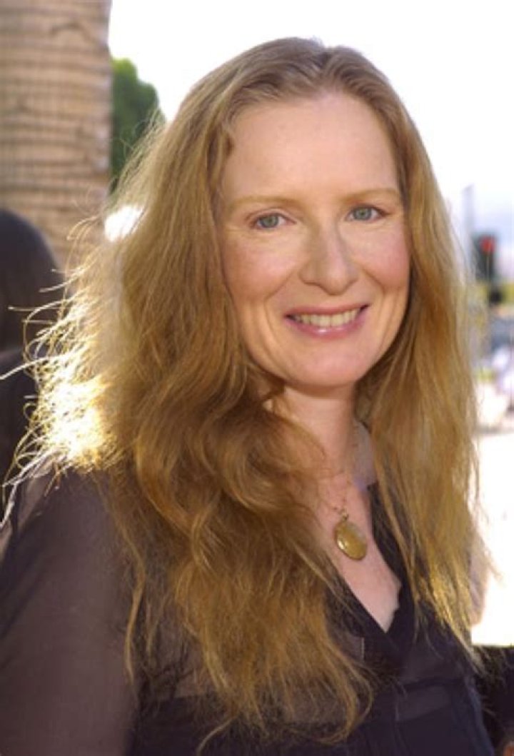 Frances Conroy Biography