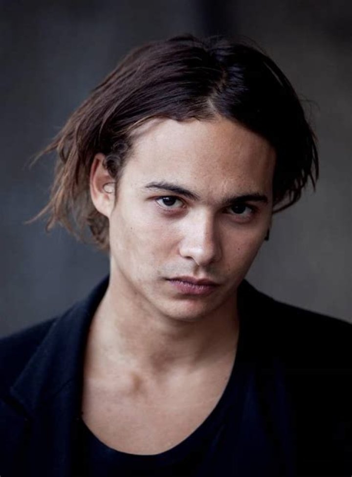 Frank Dillane Biography