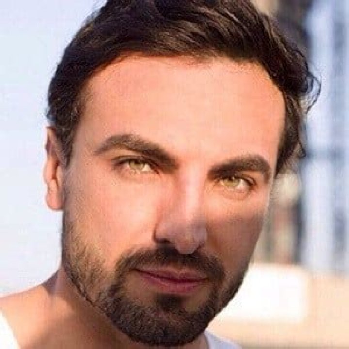 Gabriel Valenzuela Biography