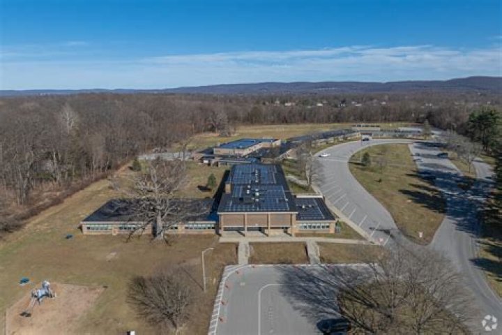 Gayhead Elementary School - Hopewell Junction