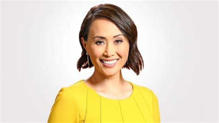 Gia Vang Bio, Age, Height, Family, Husband, Salary, Net worth, KARE 11