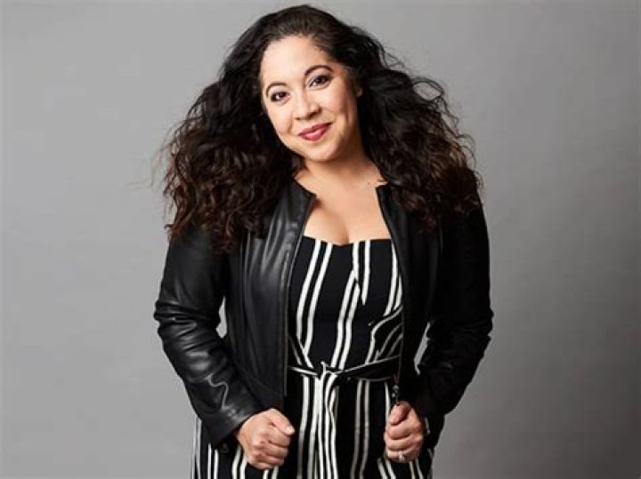 Gina Brillon - Bio, Age, Net Worth, Height, Married, Nationality, Body Measurement, Career