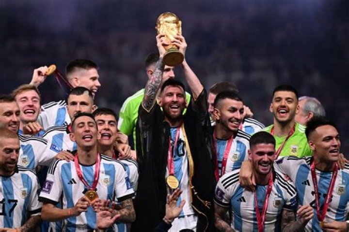 Giovanni Simeone called up to the Argentina national team