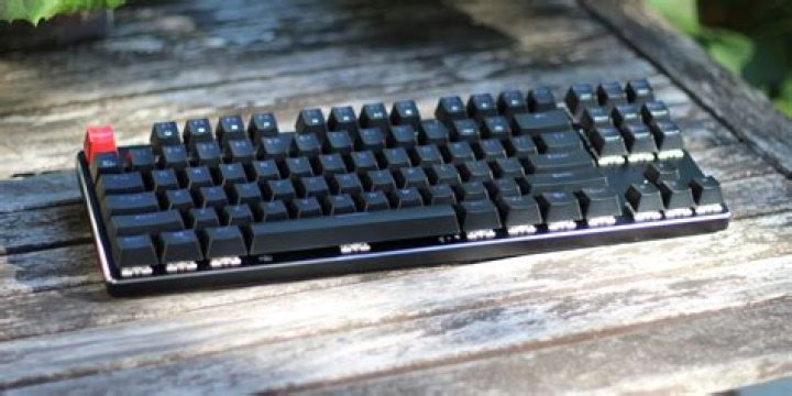 Glorious Modular Mechanical Keyboard (GMMK) Review