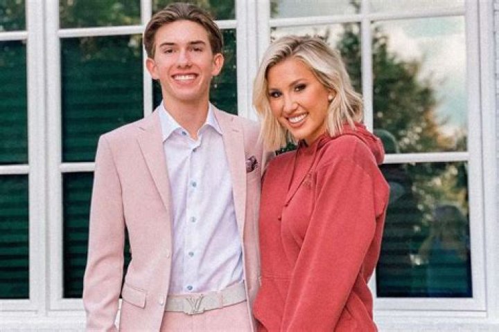 Grayson Chrisley Bio, Age, Height, Girlfriend, Net Worth, Movies and tv Show