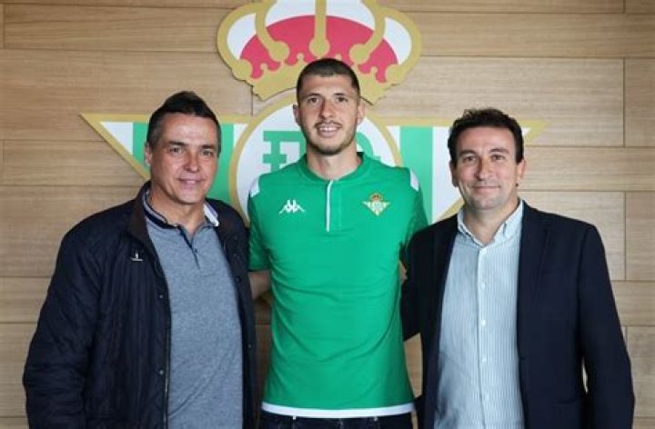 Guido Rodriguez joins Real Betis from Club America