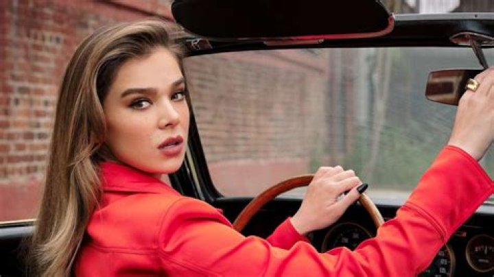 Hailee Steinfeld Car Collection: Cars of Hailee Steinfeld - 21Motoring