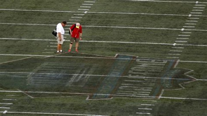 Hall of Fame game cancelled for poor field conditions