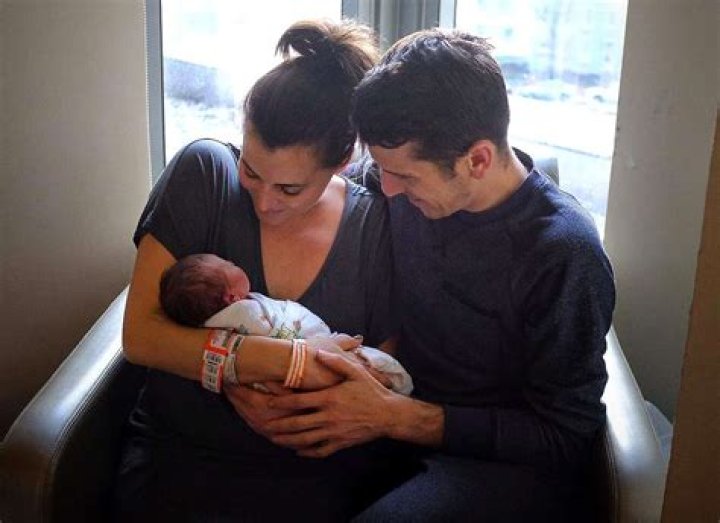 Hallie Jackson Is Raising A Child With Partner Frank Thorp