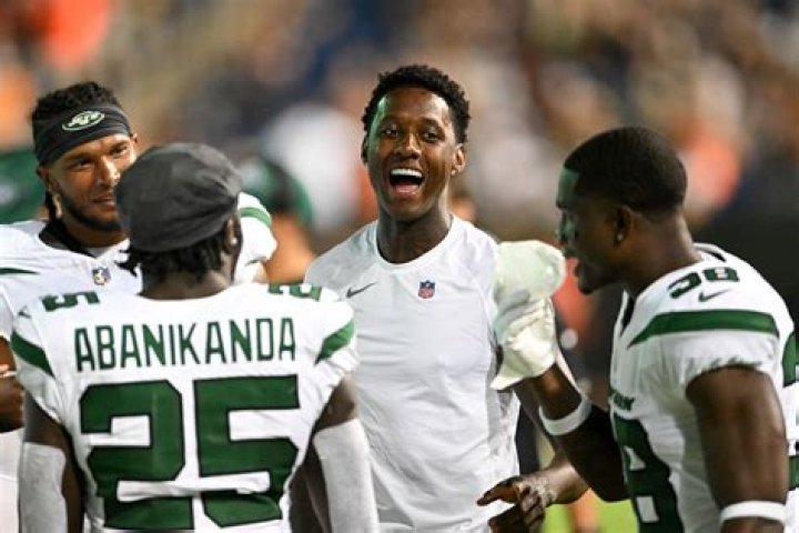 Hard Knocks Jets is all about Aaron Rodgers, football’s biggest weirdo