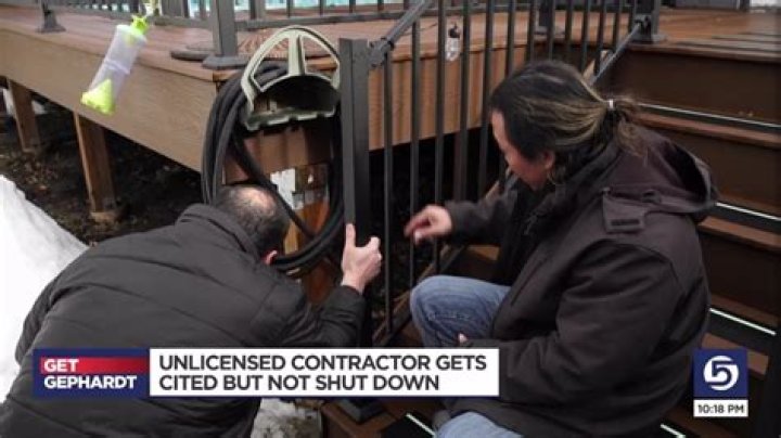 Homeowners ask why authorities can’t shut down an unlicensed contractor