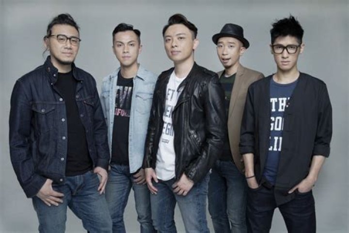 Hong Kong Indie rock group Nowhere Boys won't let commercial success change them - YP