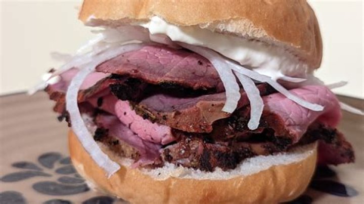 	HOT RODDERS’ ROAST BEEF STAND TO CLOSE	