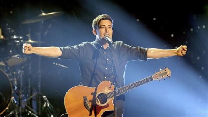 How Tall Is Phil Wickham? Discovering The Height Of The Renowned Worship Leader