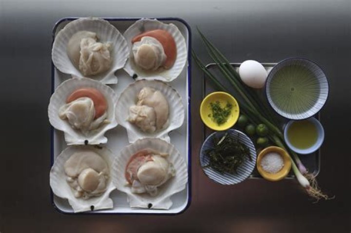 How to make scallops - or oysters - motoyaki, a simple Japanese grilled seafood dish